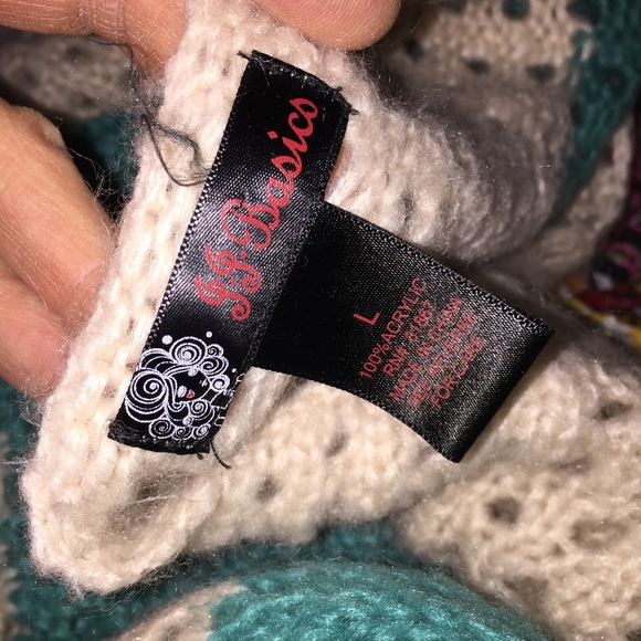 J.J.BASICS reen tan crochet knit roll cuff sweater - Picture 2 of 8